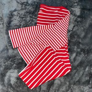 Half sleeve stripped red shirt